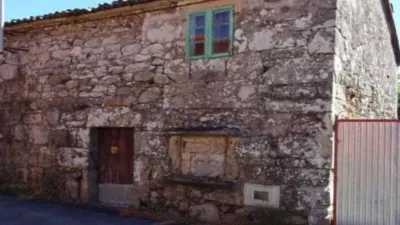 House on Piñeiro Street, No. S/N photo 2